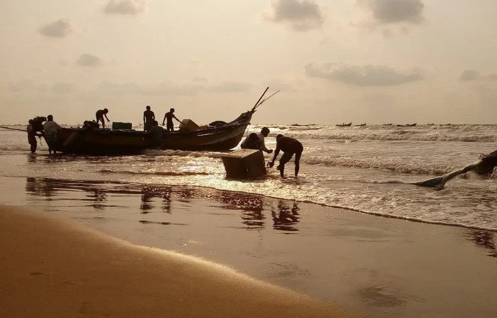 Vodarevu Beach in Chirala Beach Pictures