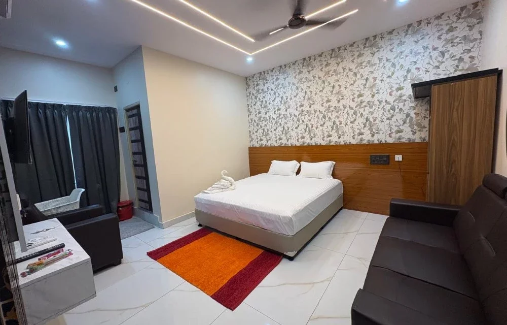 About Hotel in Chirala Beach Pictures 5