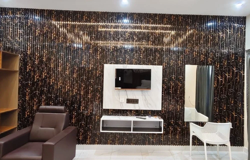 Gallery Picture